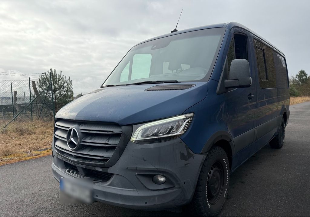 Image of Mercedes-Benz Sprinter