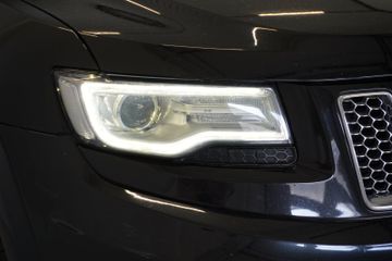 Jeep Grand Cherokee - 9