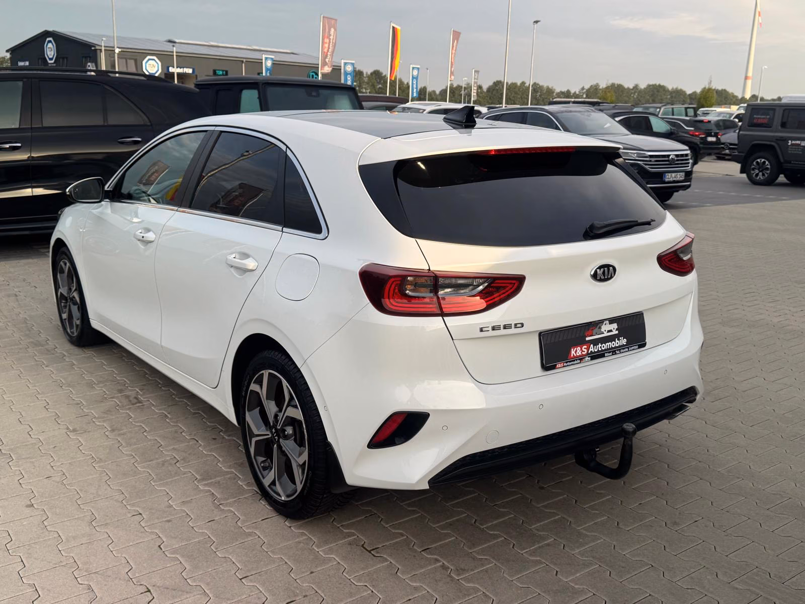 Kia Ceed 1.4 TGDI Platinum Edition*PANO*NAVI*RFK*SHZ