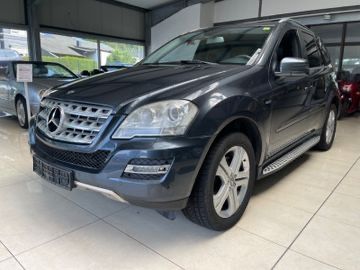 Mercedes-Benz ML 300 CDI BlueEfficiency 4Matic