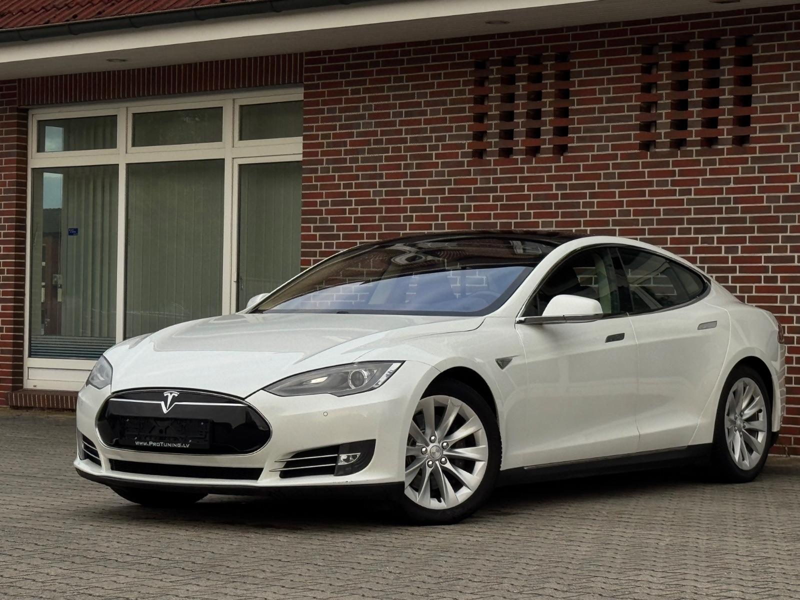 Tesla Model S 85 306ch - Supercharge Gratuite - Soh 94% - CCS - Jantes 19" - Led