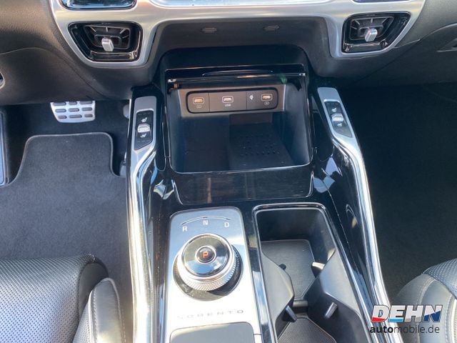 Kia Sorento 2.2 CRDi 4WD Platinum Pano HUD