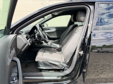 Audi A4 Allroad - 12