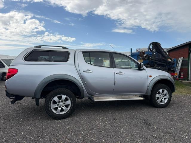 Mitsubishi L200 Invite Doppelkabine 4WD