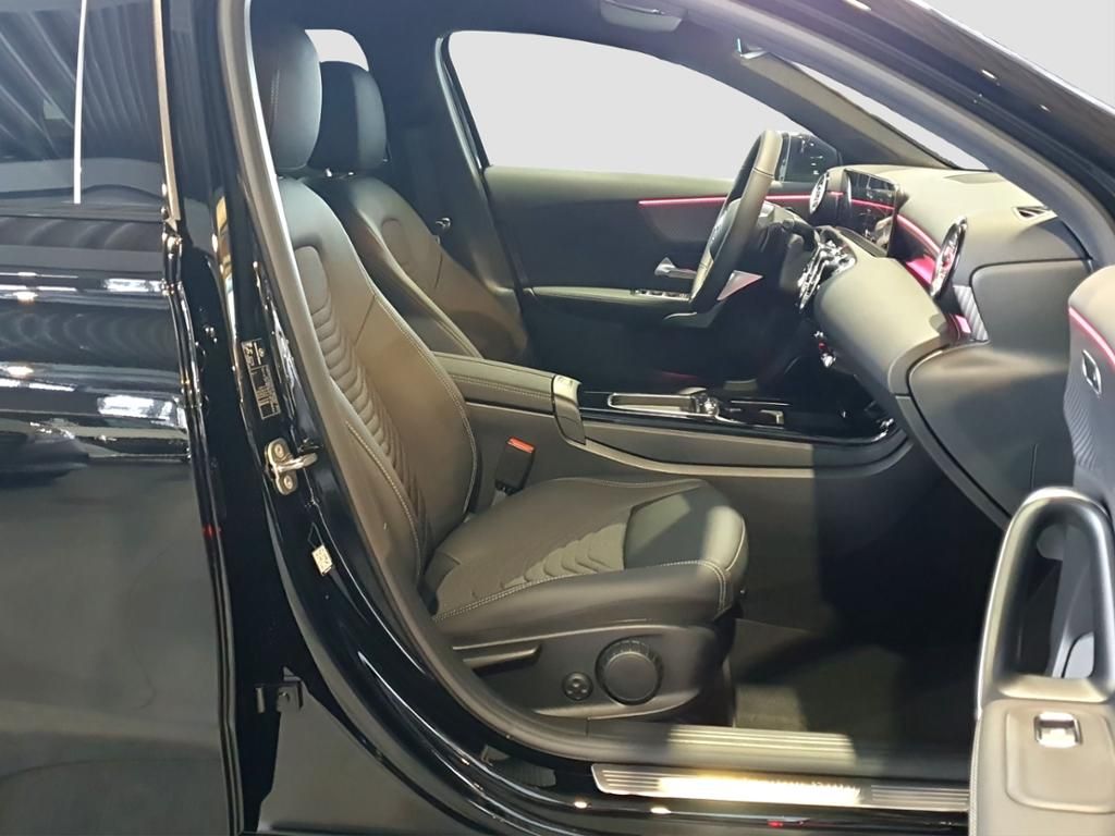 Fahrzeugabbildung Mercedes-Benz A 180 Distronic*AHK*Sound*Night*LED*Sitzhzg*360