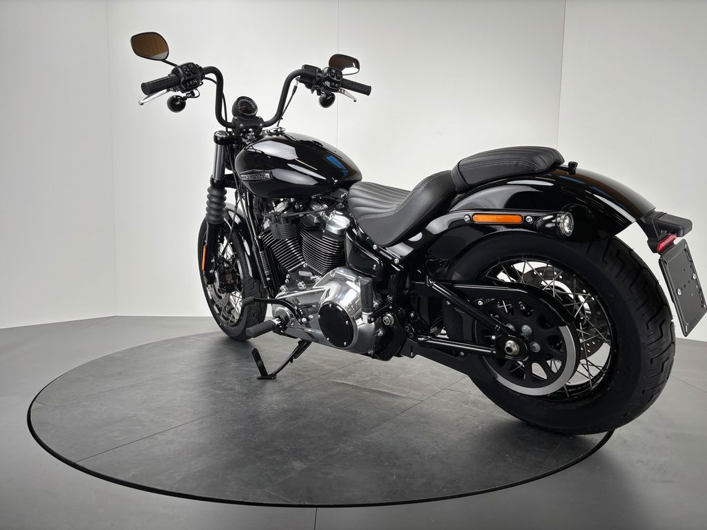 Fahrzeugabbildung Harley-Davidson STREET BOB *NEUWERTIG *5HD