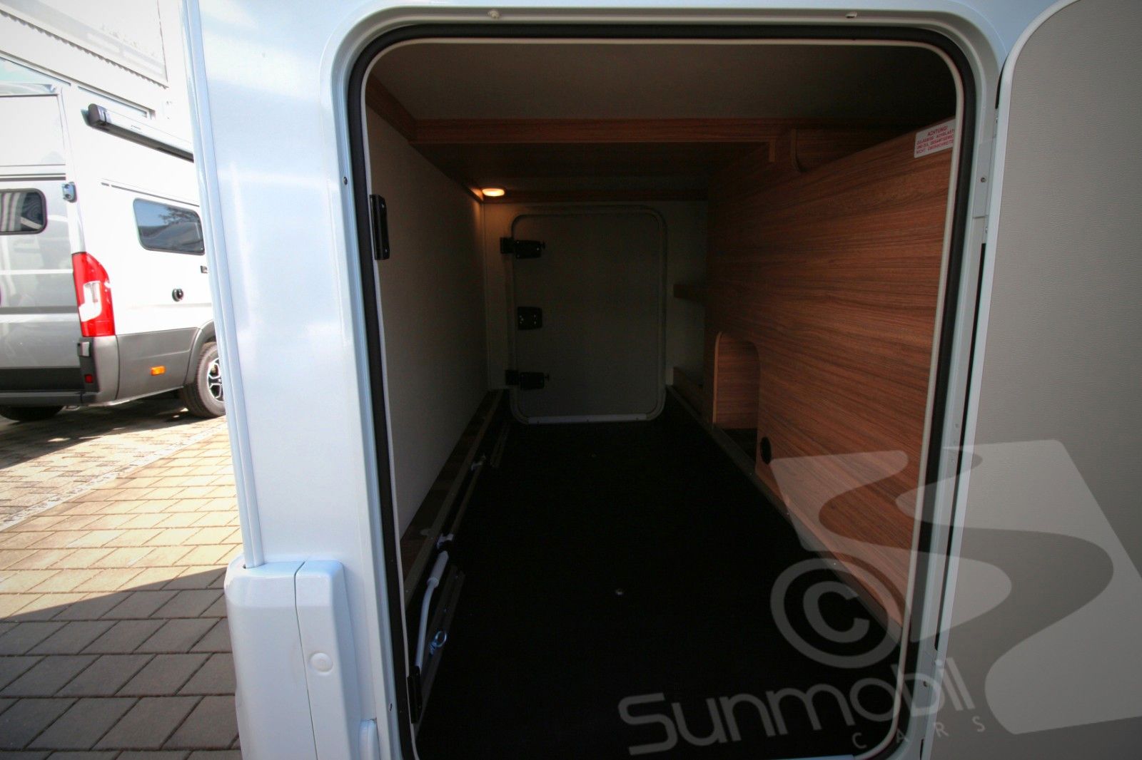 Fahrzeugabbildung Weinsberg CaraCompact 600 MEG Edition Pepper ´26 Automatik