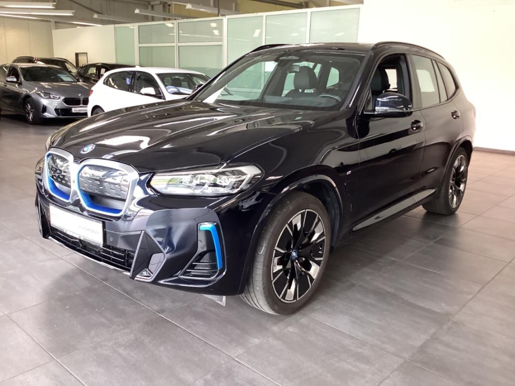 BMW iX3 Sportpaket HUD AD AHK-klappbar AHK El. Fonds