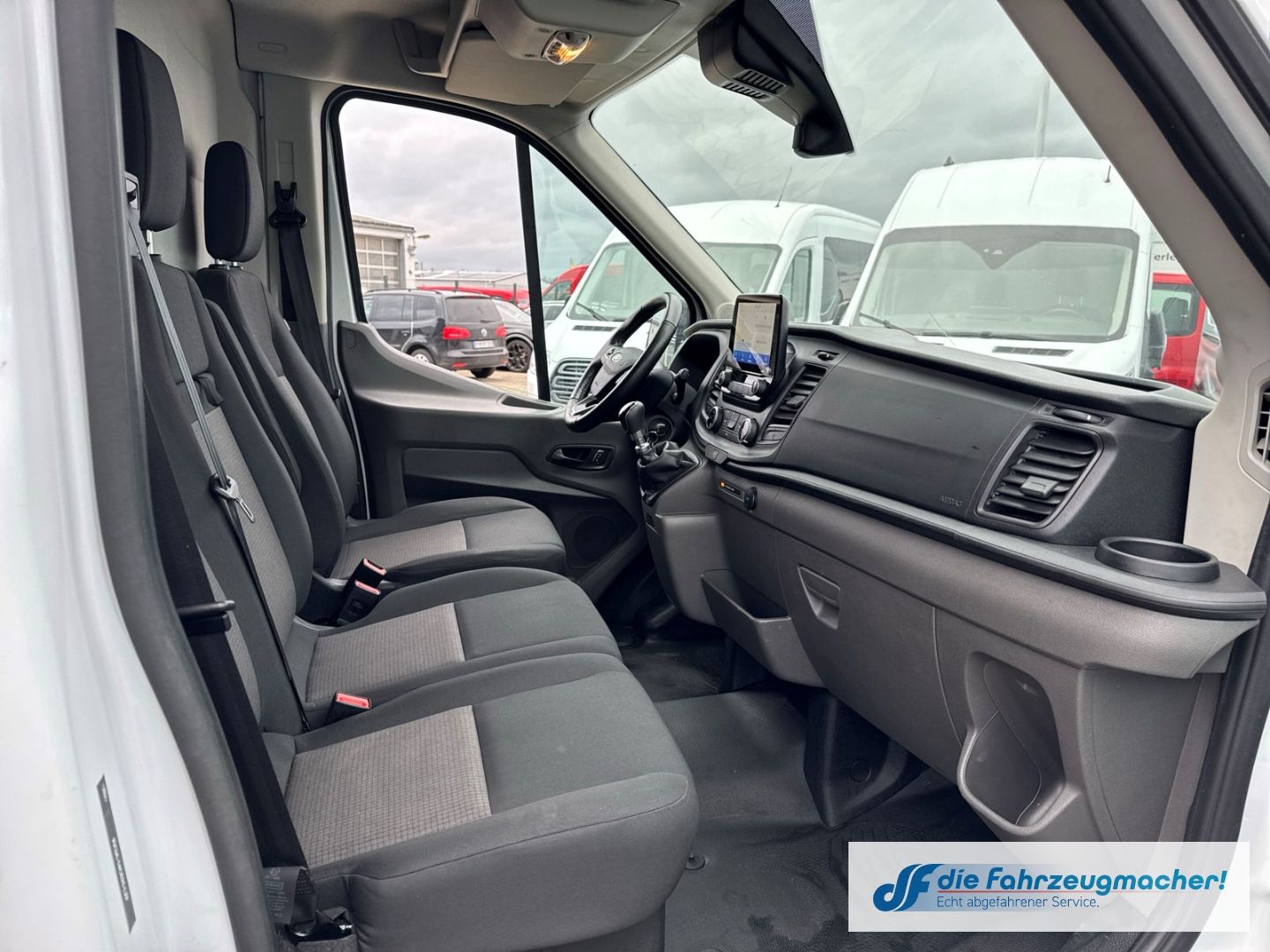 Fahrzeugabbildung Ford Transit Kasten Werkstatteinr. L2 3,5t Navi CarPl