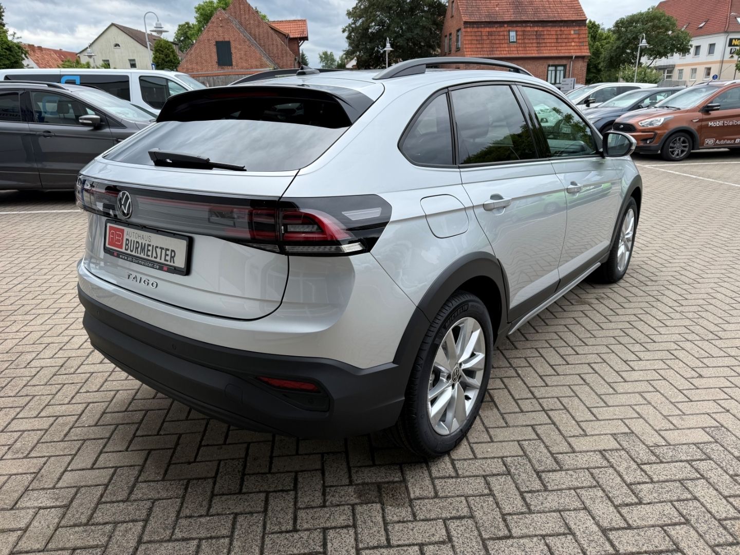 Fahrzeugabbildung Volkswagen Taigo Life Spring 1.0 TSI DSG Digitales Cockpit