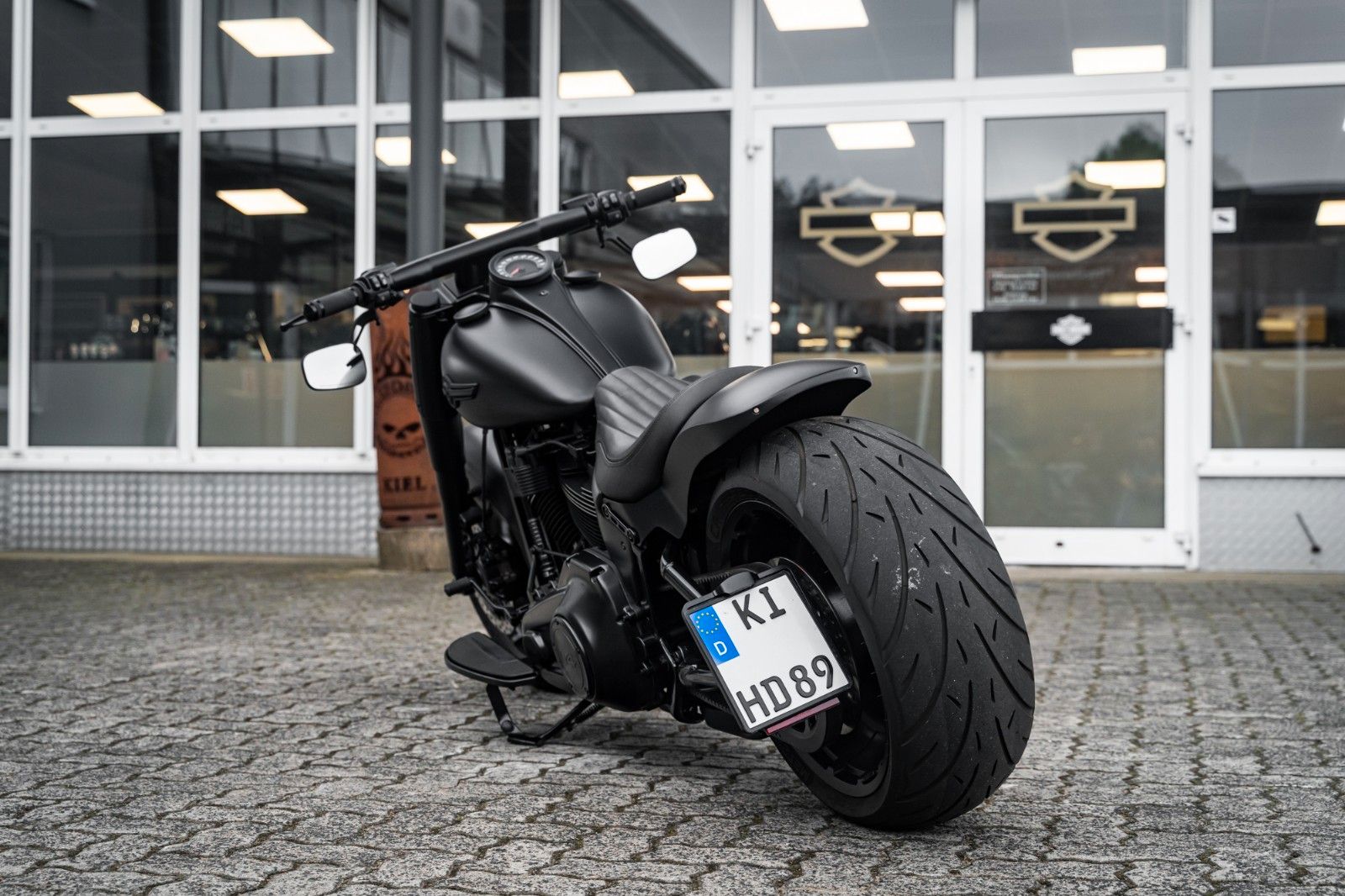 Fahrzeugabbildung Harley-Davidson FLFBS Fat Boy 128cui - Custom 1of1 "Black Titan"