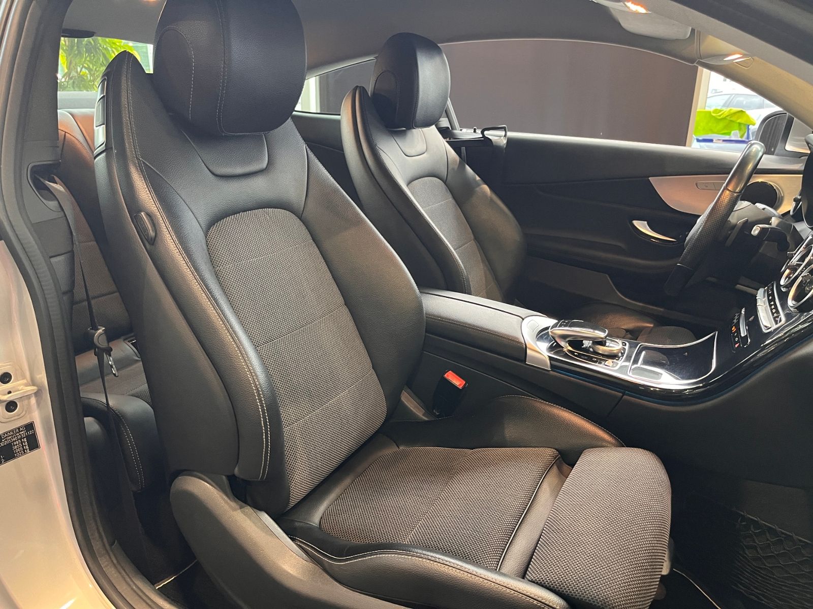 Fahrzeugabbildung Mercedes-Benz C -Klasse Coupe 180 KLIMA LED NAVI ALU