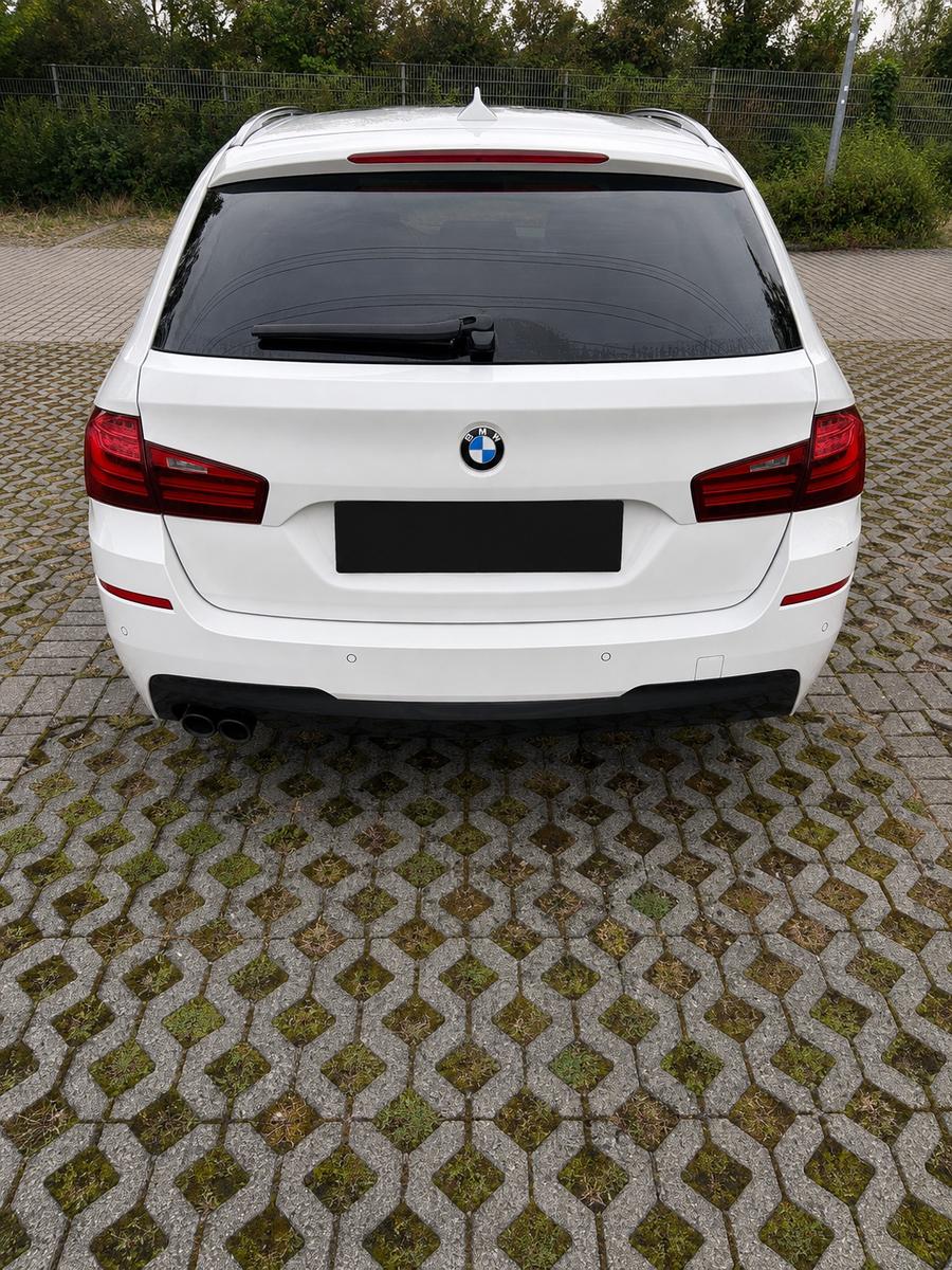 BMW 530d Touring A Luxury Line Luxury Line