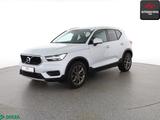 Volvo XC 40 T3 Momentum KAMERA,SENSUS,SPURHALTE,AHK,SH - silberne Volvo XC40