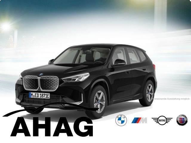 BMW iX1 xDrive30 Adaptives Fahrwerk