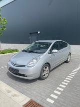 Toyota Prius 1.5-l-VVT-i - - Toyota Prius in Hamburg