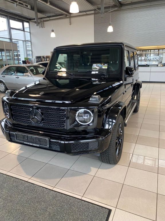 Mercedes-Benz G 400