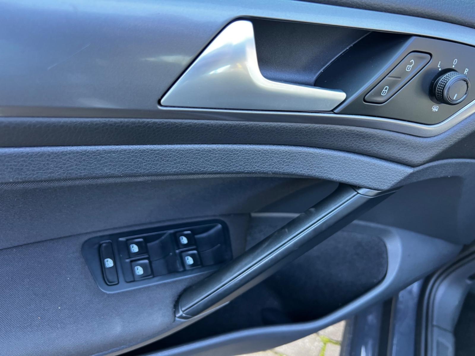 Volkswagen Golf 2015 — photo 14