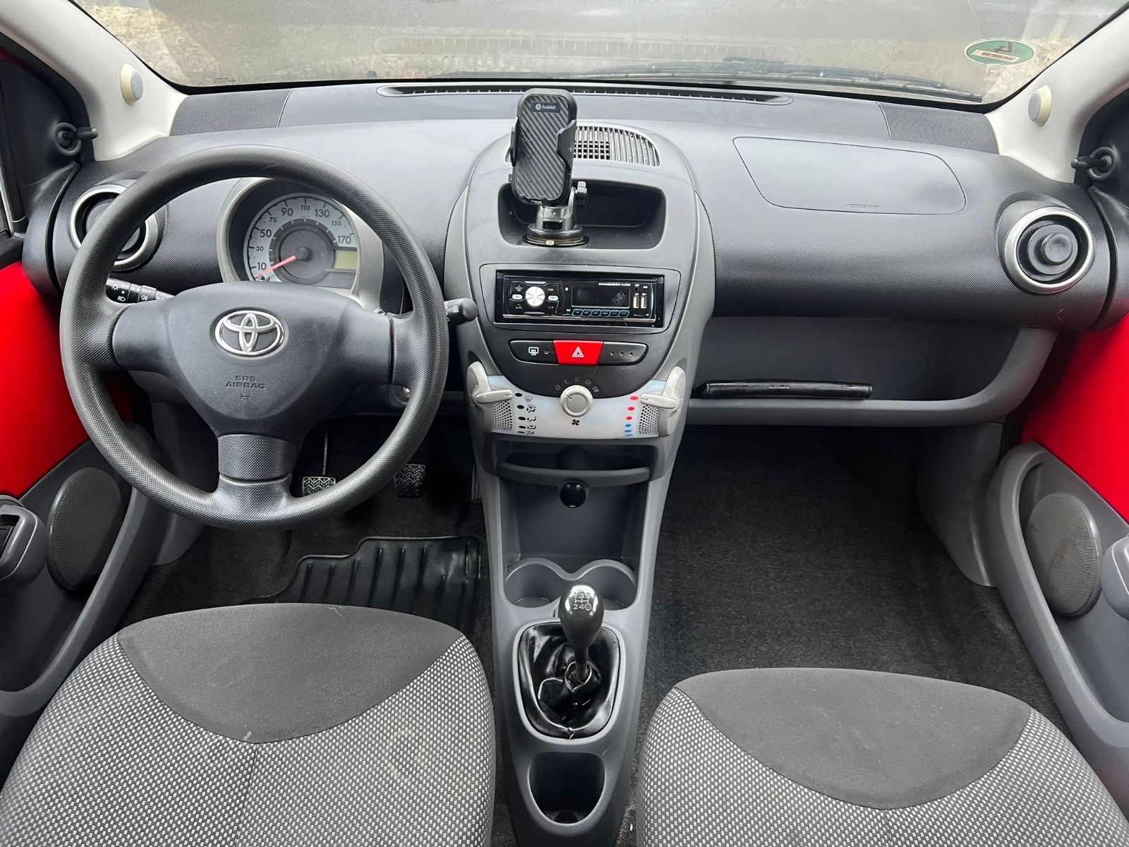 Fahrzeugabbildung Toyota Aygo AYGO