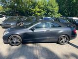 Mercedes-Benz E 350 E -Klasse Cabrio E 350 CDI BlueEfficiency - Mercedes-Benz aus 2011: Cabrio, Klasse