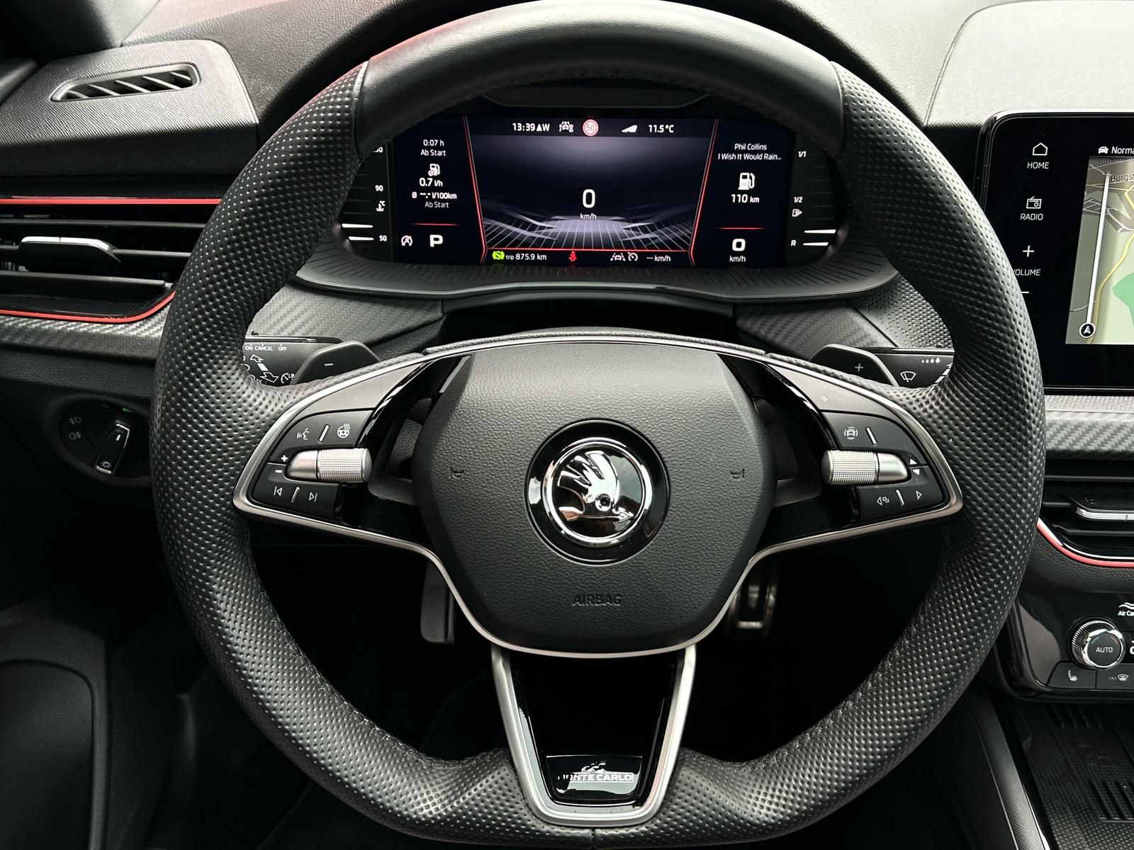 SKODA Scala 1.0TSI MONTE CARLO MATRIX#AHK#KEYLESS#SPUR - Image 11