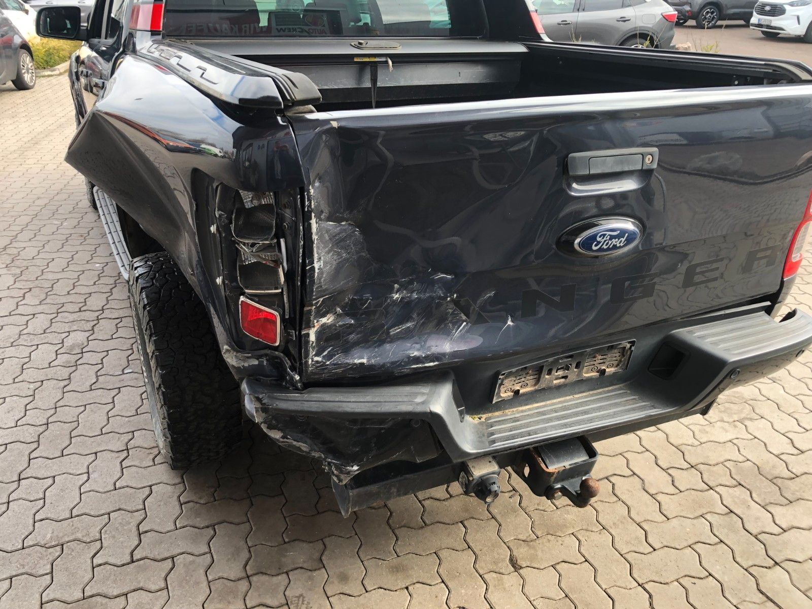 Fahrzeugabbildung Ford Ranger Wildtrak Doppelkabine 4x4 Unfall