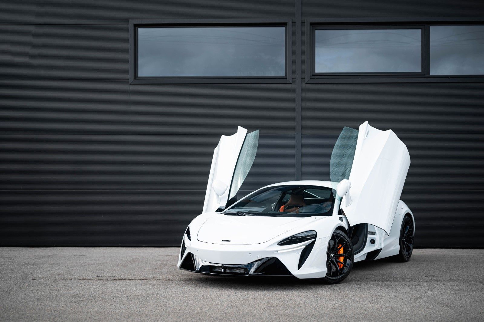 MCLAREN Artura