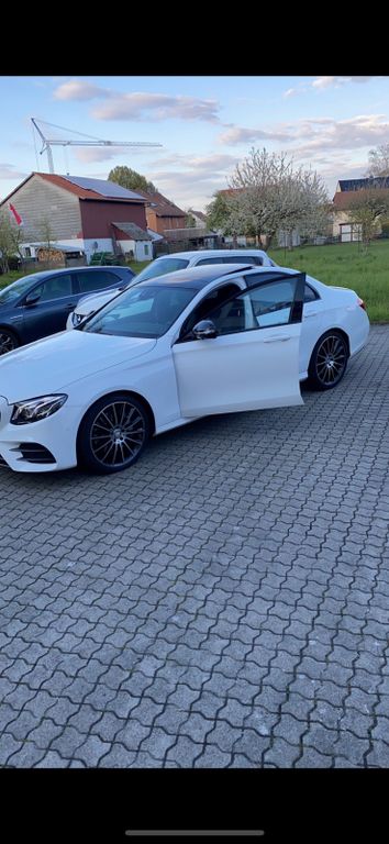 Image of Mercedes-Benz E 350