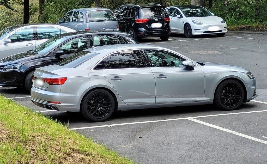 Image of Audi A4