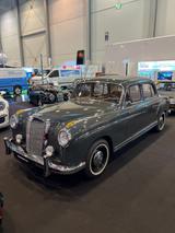 Mercedes-Benz 220 SE - Mercedes-Benz 220 aus 1958: 220s