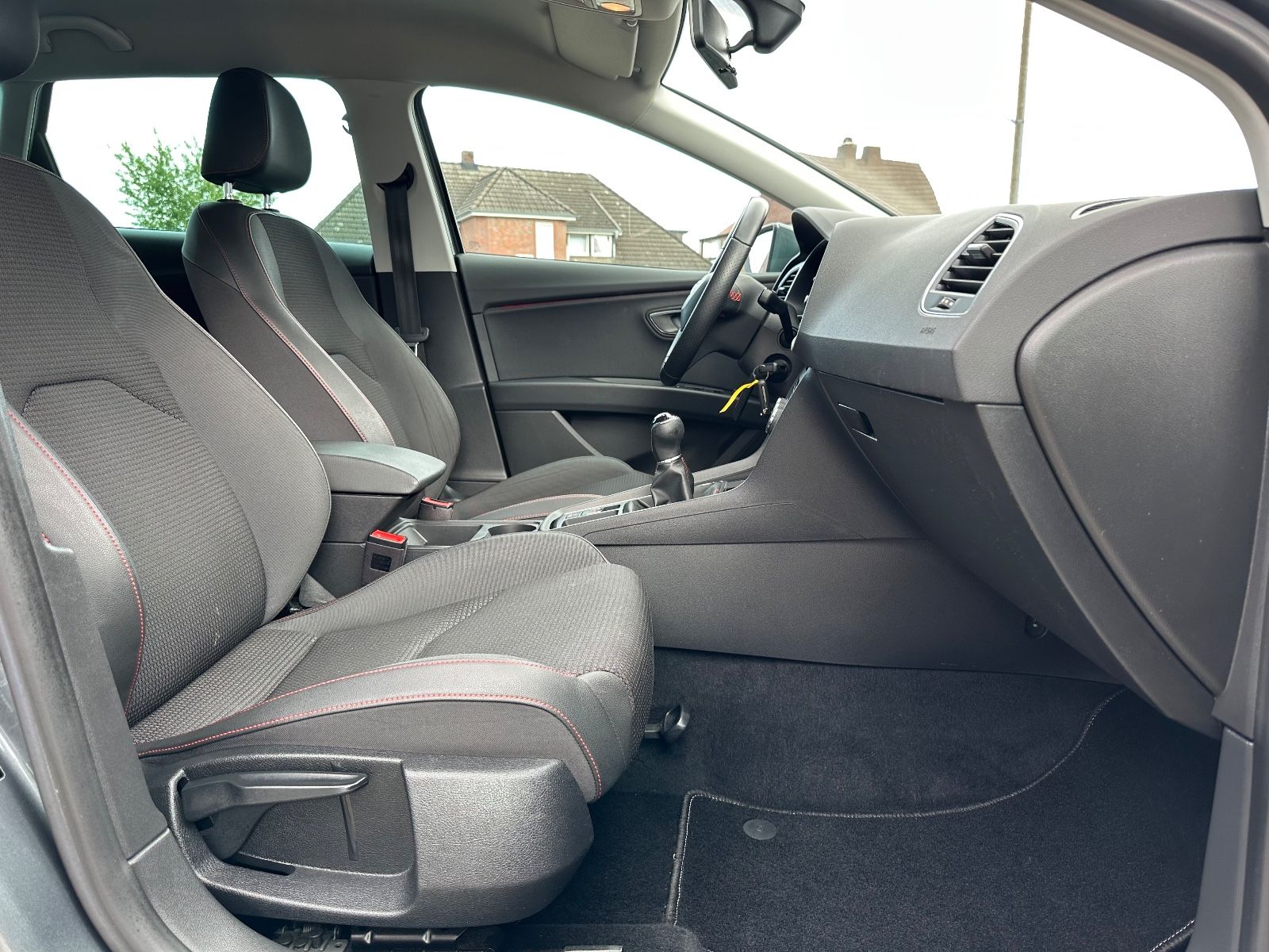 Fahrzeugabbildung SEAT Leon ST 1.4 TSI ACT FR LED/GRA/SHZG/EPH