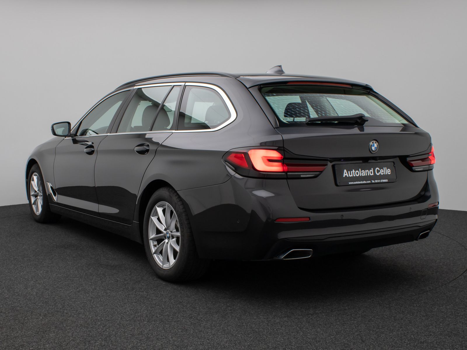 Fahrzeugabbildung BMW 520d Kamera DAB CockPitPro Alarm Sport Leder LED