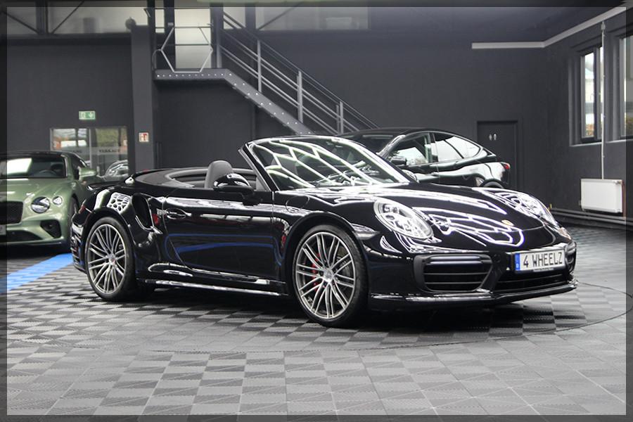Porsche 991 Turbo Cabriolet CAM / NAVI / PDC