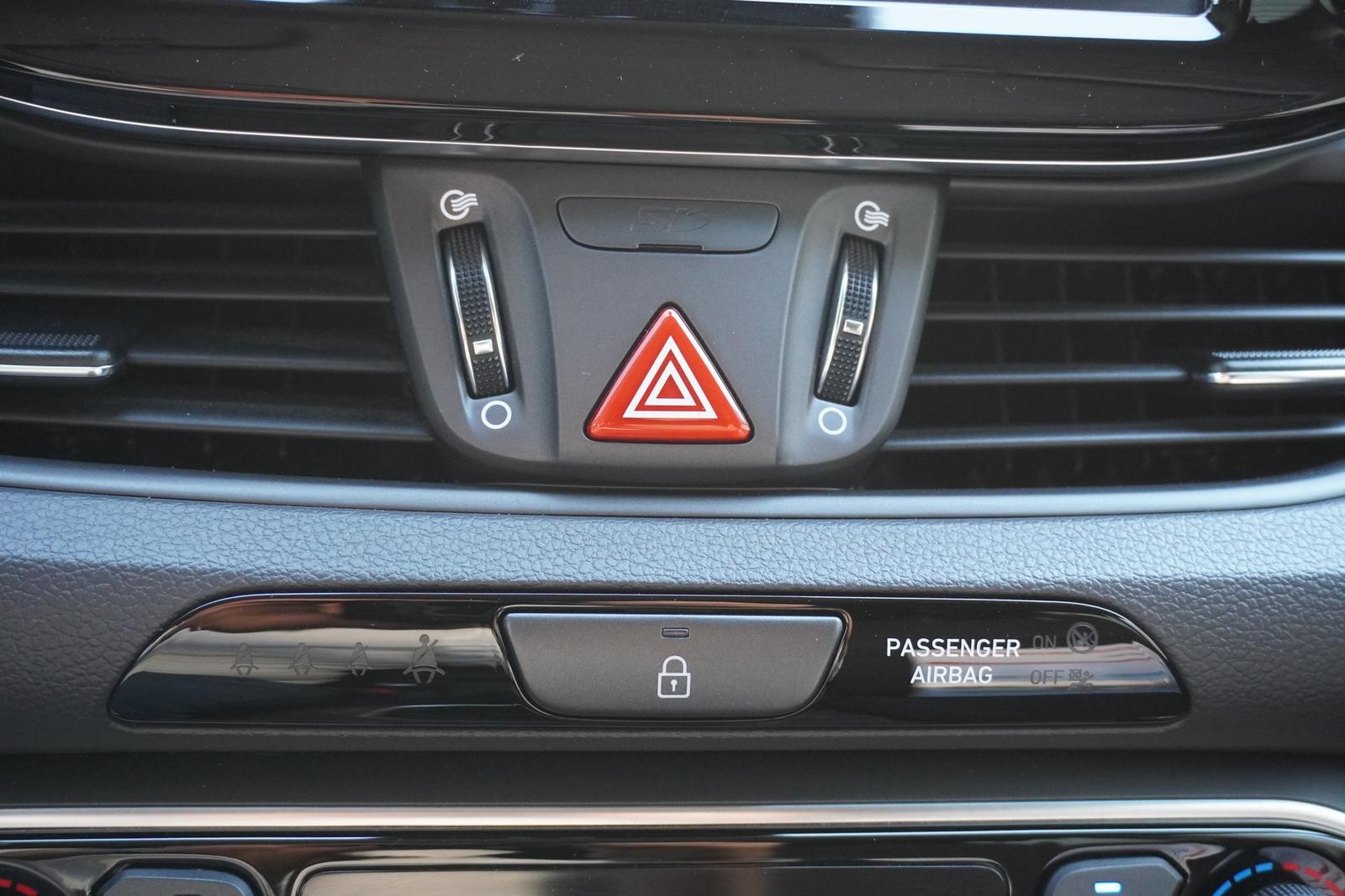 Hyundai i30 1.0 T-GDI YES! Navi Kamera Sitzheizung PDC