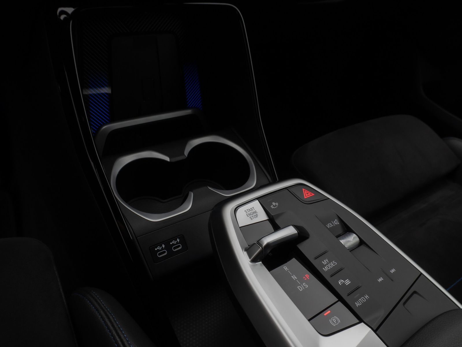 Fahrzeugabbildung BMW X1 xD20d M Sport 360°HUD DAB AHK Komfort ACC