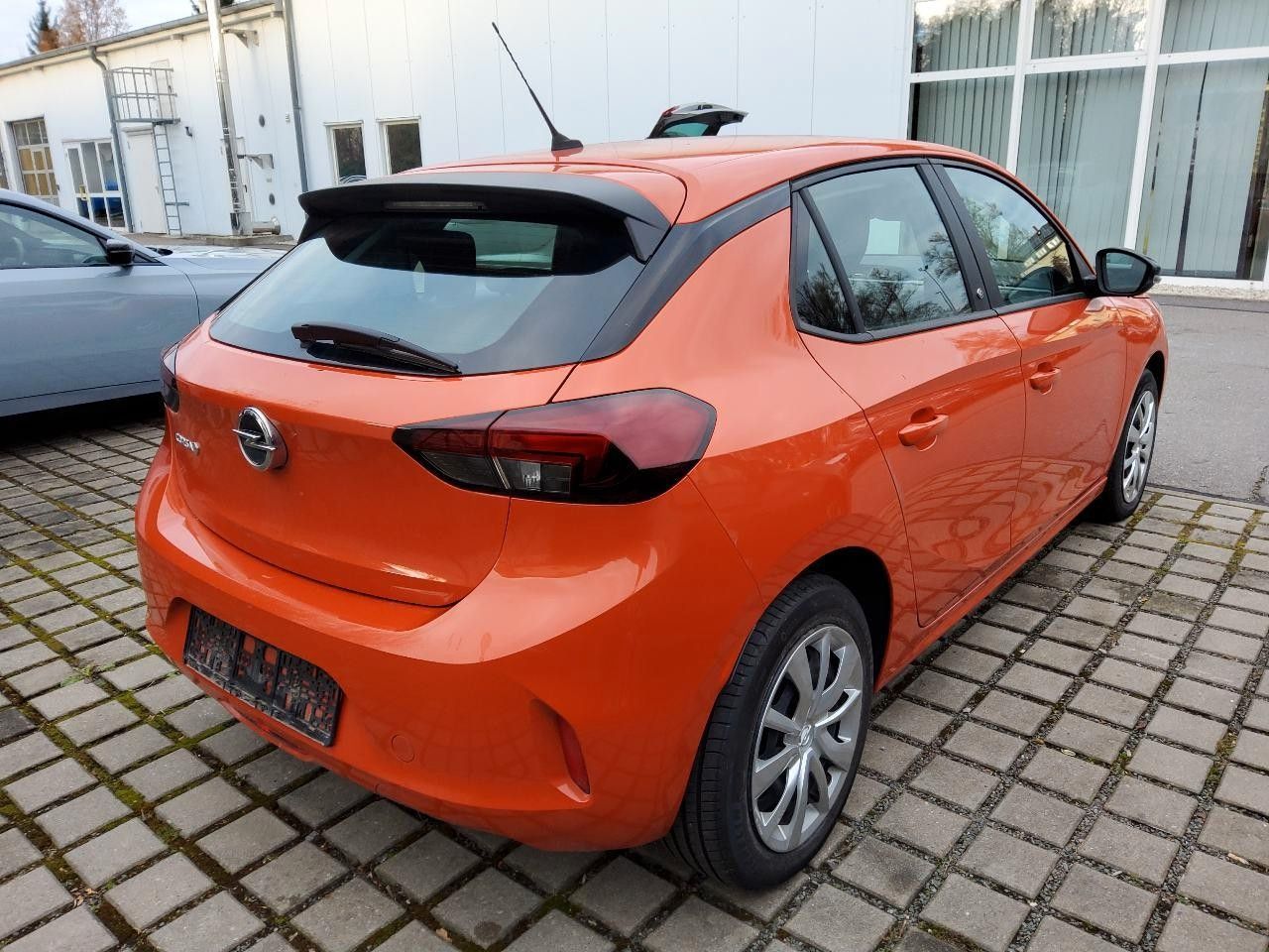 Fahrzeugabbildung Opel Corsa-e F EDITION 7KW NAVI/VIRT/TEMP/DAB/WÄRMEP.