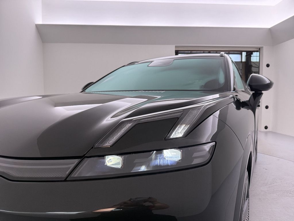 Lynk & Co 08