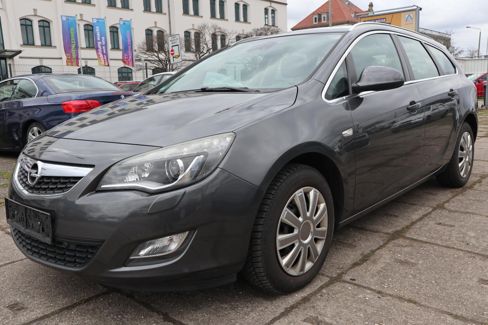Opel Astra J Sports Tourer Innovation