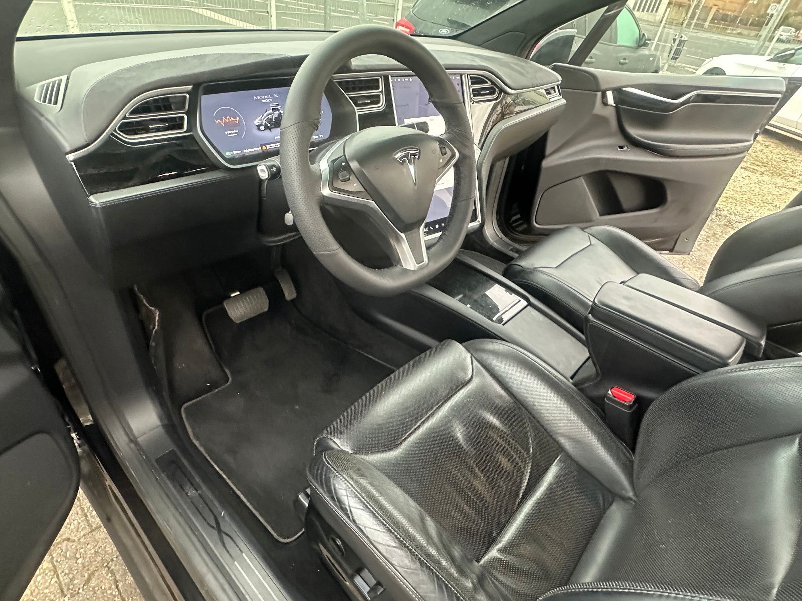 Fahrzeugabbildung Tesla Model X 90D*7SITZER+AHK*