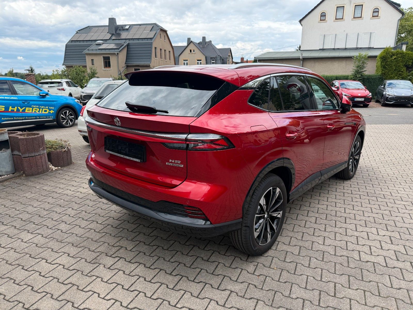 MG HS
