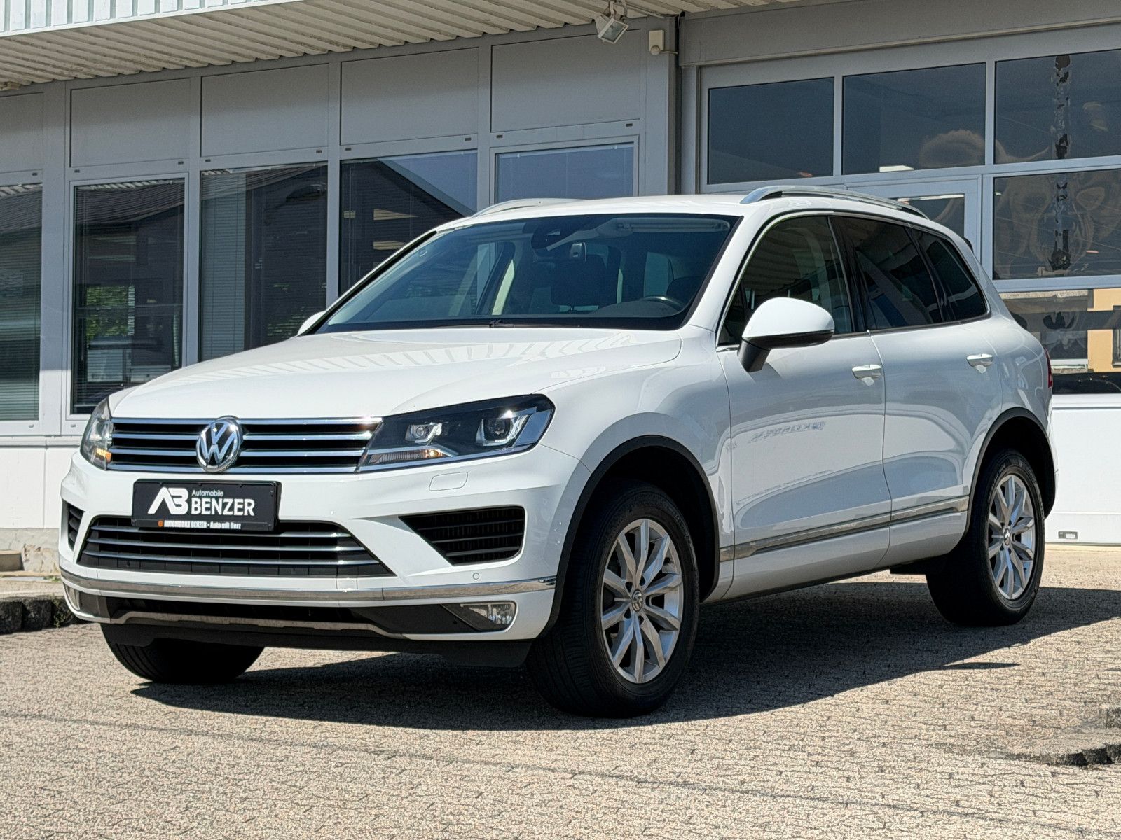 Fahrzeugabbildung Volkswagen Touareg V6 TDI BMT/Terrain Tech 4Mot/NAVI/LEDER