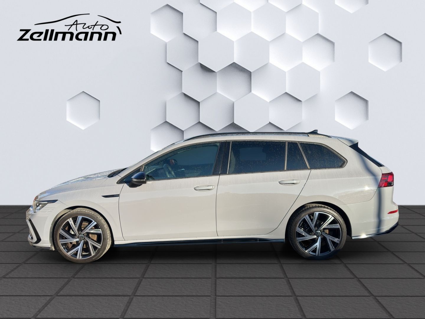 Golf Variant VIII 1.5 eTSI R-Line DSG 96kW LED A