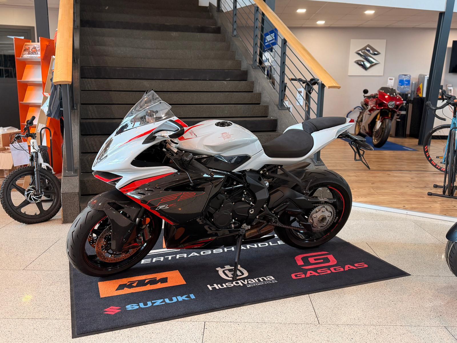 MV Agusta F3 RR *NUR 3373 Kilometer*Race Kit*