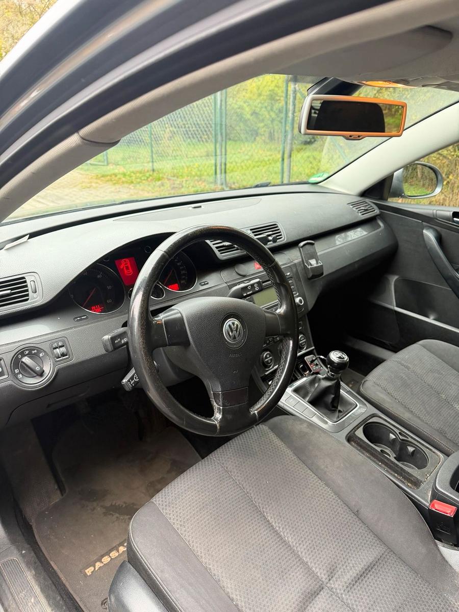 Volkswagen Passat 2005 — photo 8