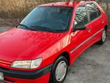 Peugeot 306  roter Klassiker  bald 30 Ja... - gebrauchte Peugeot 306 aus dem Jahr 1996
