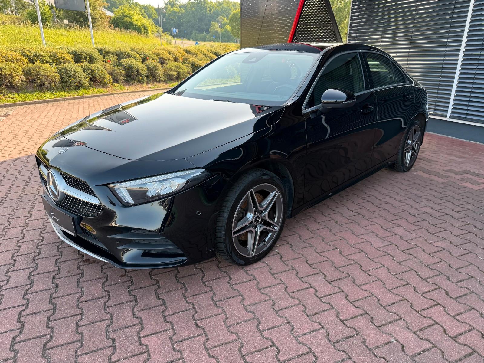 Mercedes-Benz A 250 A Limousine //AMG Line//HIGH END INFOTAIME
