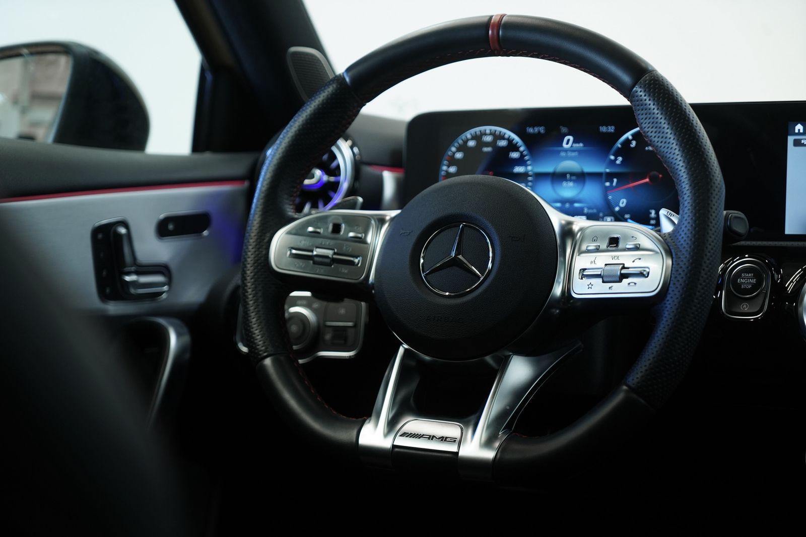 Mercedes Benz A 35 Amg Mercedes Benz A 35 Amg