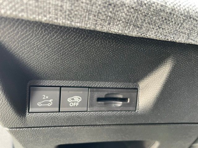 Fahrzeugabbildung Peugeot 5008 GT MHEV E-DSC+Navi+VollLED+Kamera+Sitzheizu