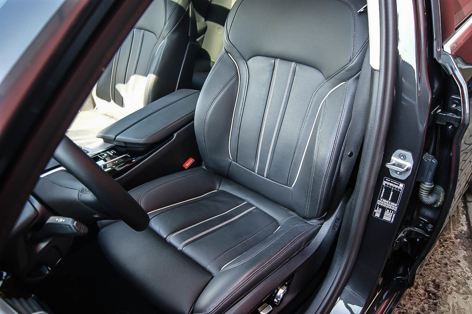 Fahrzeugabbildung BMW 520 d Touring LEDER HEADUP PANORAMA KEYLESS
