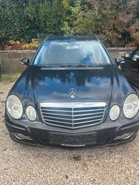 صورة 1 لـ 2006 Mercedes-BENZ E 280